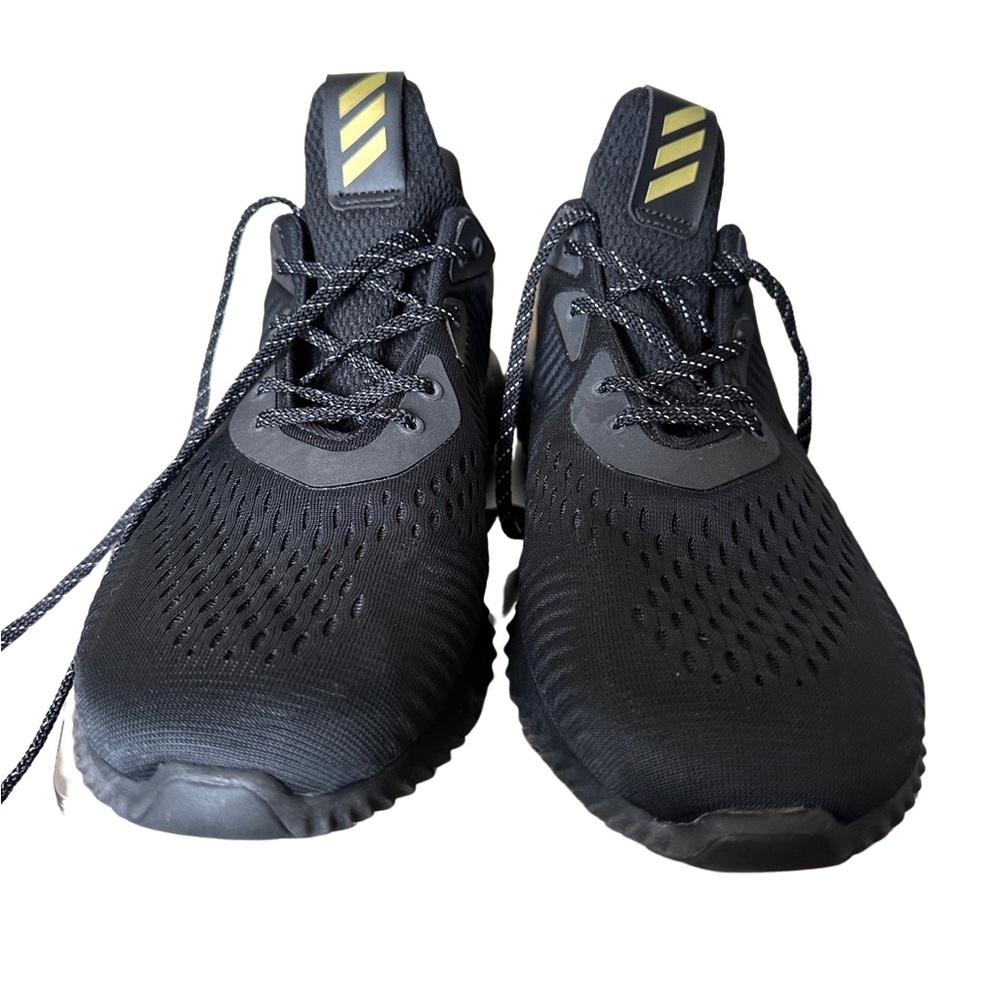 Adidas Alpha Bounce Mens sneakers barely worn size 12 10/10 condition